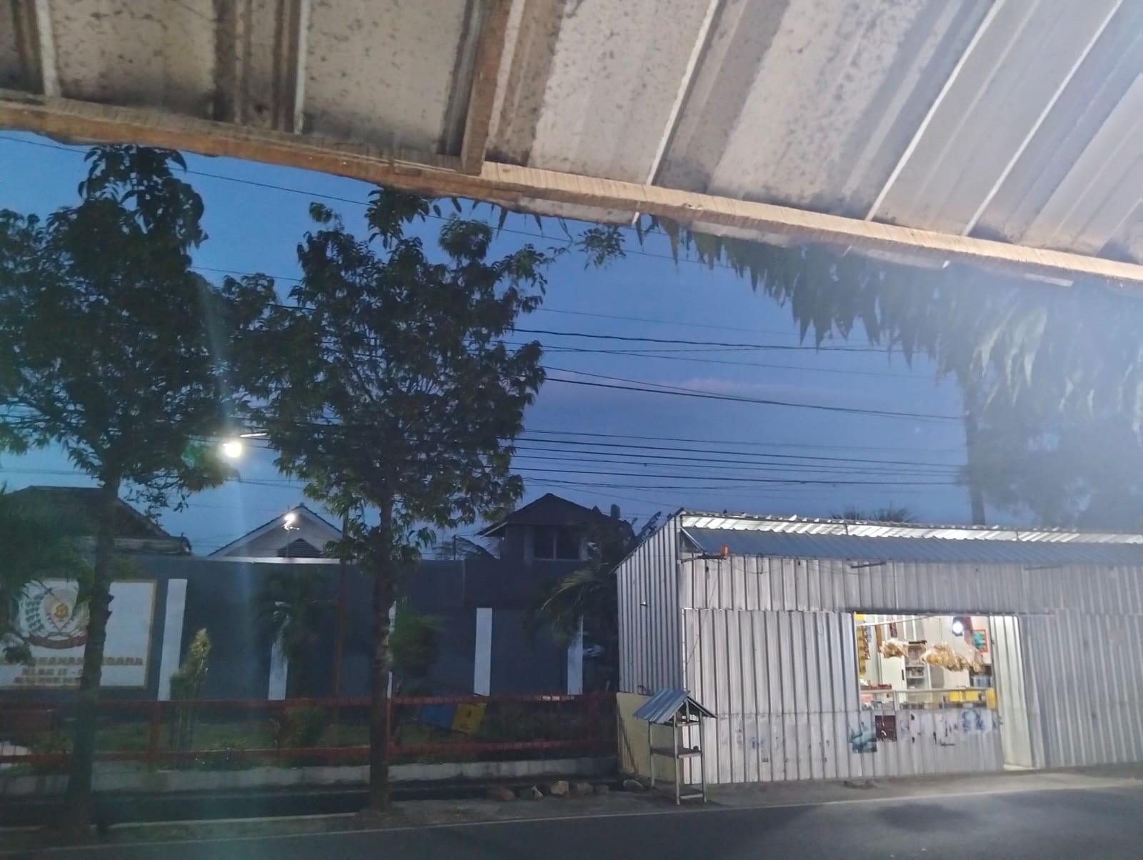 Toko Kelontong Rutan Sumenep Tampar Akal Sehat, Wibawa Negara Dipertaruhkan